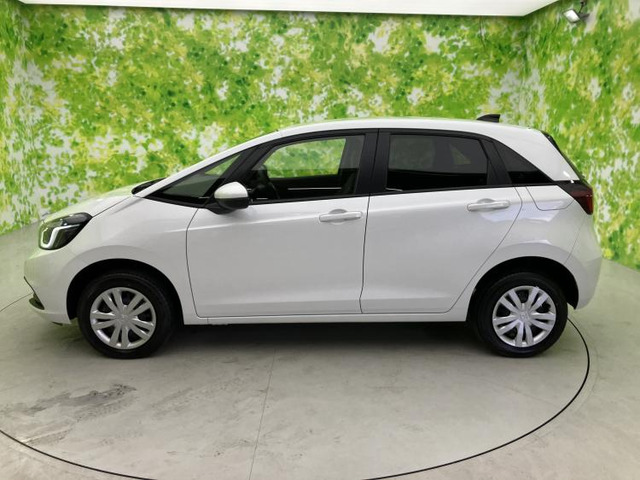 フィット1.5 e:HEV ホーム 4WD