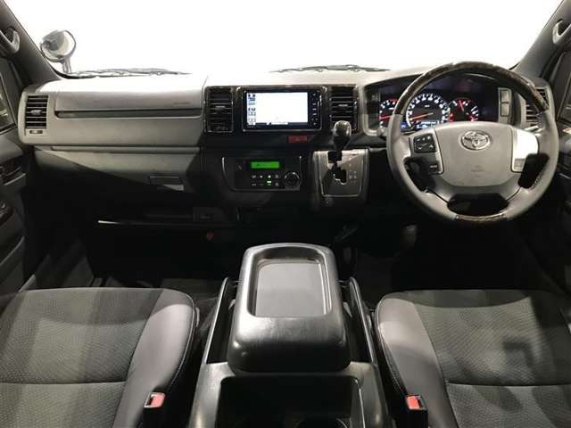 ハイエースバン2.8 スーパーGL ディーゼル