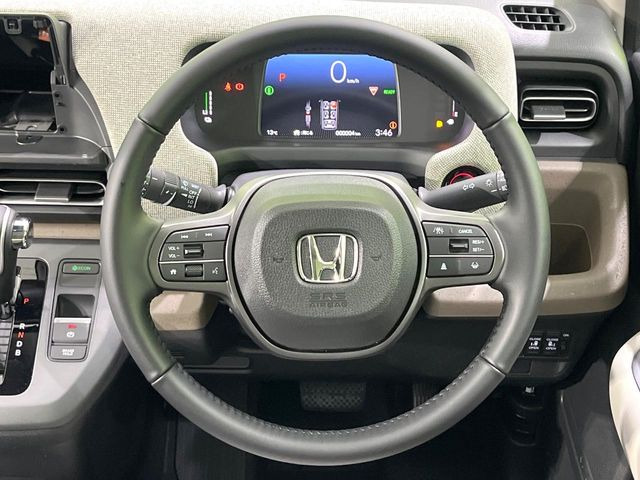 �y�X�e�A�����O�X�C�b�`�z�^�]���A�O������ڐ������炷���ƂȂ��A�I�[�f�B�I���̑��삪�\�ȕ֗��@�\!���S&���K�ȃh���C�u�����o���Ă���܂���