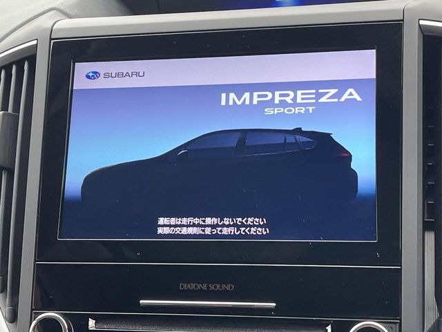 �y�����i�r�z�l�C�̏����i�r�𑕔����Ă���܂��B�i�r�̎g���₷���͂������A�I�[�f�B�I�@�\���[��!�L�����v�◷�s�͂������A�ʋ΂┃�����ȂǕ��i�̃h���C�u���y�����Ȃ�͂���