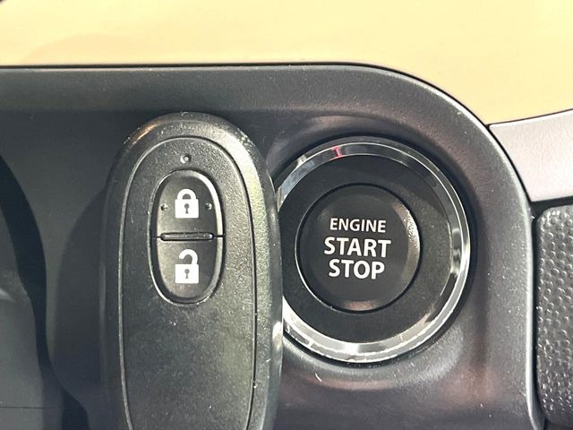 �y�L�[���X�X�^�[�g�V�X�e���z�J�o����|�P�b�g�ɓ��ꂽ�܂܂ł��h�A�̎{���E�������\�ȃX�}�[�g�L�[�𑕔��B�G���W���̃I���E�I�t�����J�M�����o���K�v����������Ƃ��Ă��֗��ł���