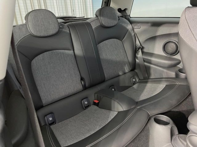 ���㕔���Ȃ��C�ɂȂ�悤�ȃL�Y�E�����ւ��蓙�A�傫�ȃ_���[�W�͂Ȃ��A�ǍD�ȏ�Ԃł��B