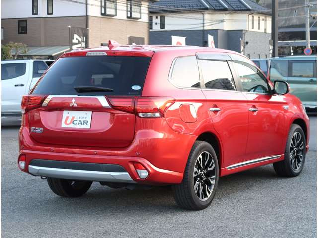 アウトランダーPHEV2.0 G プレミアムパッケージ 4WD