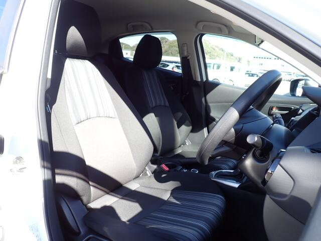 �t�����g�V�[�g�A��ԗǍD�ň��S�ł��B�傫�ȉ�����Ȃ����S�ł�