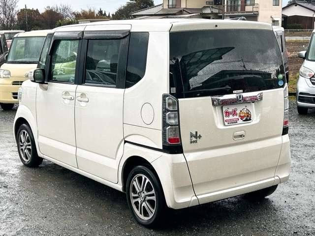 ���X�ł͌y�����Ԃ��畁�ʎԂ܂ŕ��L���I�[�����[�J�[�̎Ԏ�E�F�E�O���[�h��L�x�ɑ����Ă���܂��B