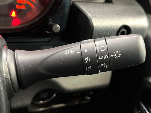 �y�I�[�g���C�g�z����̖��邳�ɉ����Ď����Ńw�b�h���C�g�̓_���E�������ł���@�\�ł�!���C�g�̕t���Y��E�����Y��Ȃǂ������Ȃ�A�J�̓���[���̑��s�����S!�g���l���ʉߎ����֗��ł��ˁ�