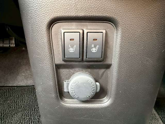 �C�ɂȂ邨�Ԃ�����܂�����E�̓d�b�ԍ����璼�ڂ��X�ɂ��₢���킹���������B�x�����@����ԗ����A��Ԃ܂łȂ�ł������������Ē����܂��B�X�^�b�t�ꓯ���A�����҂����Ă���܂��B