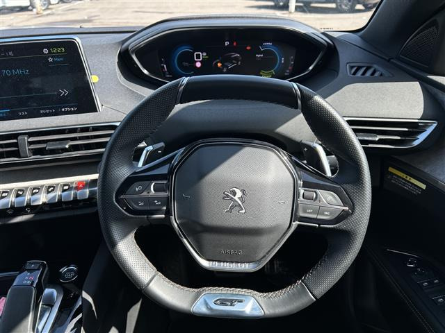 3008GT ハイブリッド4 4WD