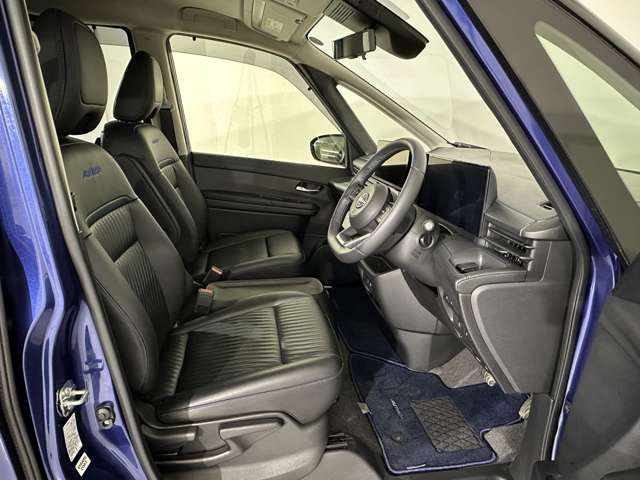 セレナ1.4 e-4ORCE AUTECH 4WD