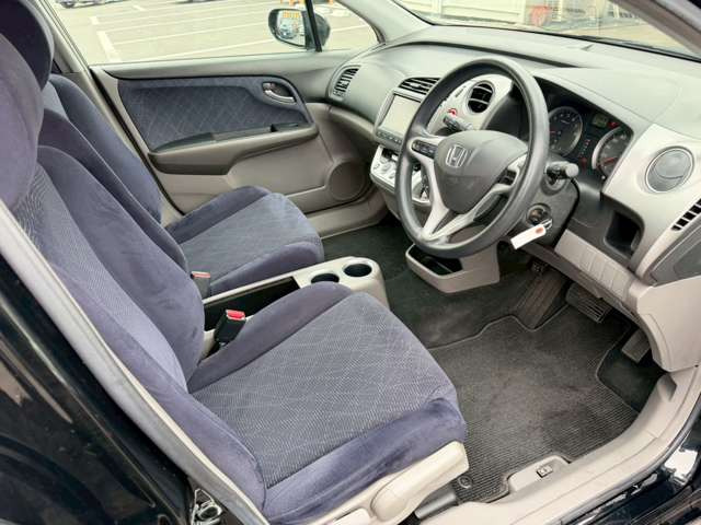 �C�ɂȂ邨�Ԃ�����܂�����E�̓d�b�ԍ����璼�ڂ��X�ɂ��₢���킹���������B�x�����@����ԗ����A��Ԃ܂łȂ�ł������������Ē����܂��B�X�^�b�t�ꓯ���A�����҂����Ă���܂��B