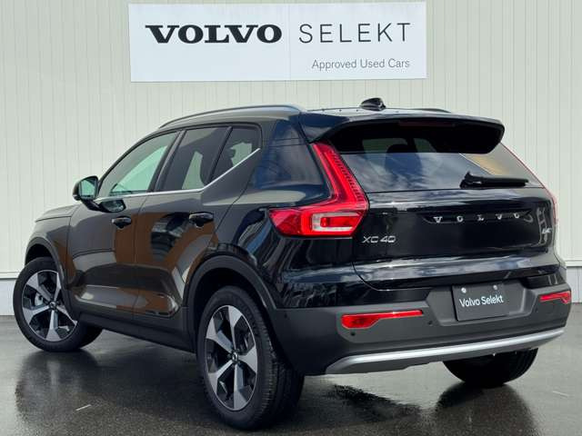XC40ウルトラ B4 AWD 4WD