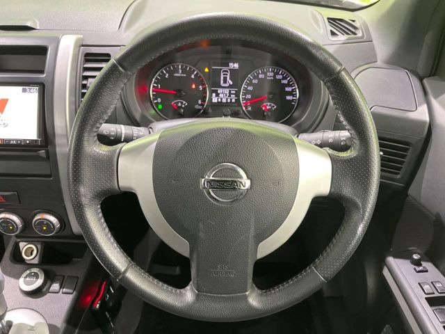 �y�����v�����X�e�A�����O�z�㎿�Ȋv���g�p���邱�ƂŁA��ɂ����������݂ƂĂ��^�]���₷���n���h���ł���