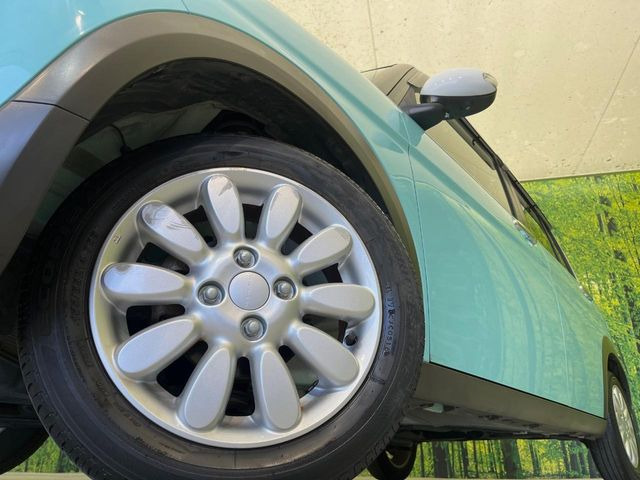 �y����14�C���`�A���~�z�C�[���z�O�ςɃ}�b�`���������A���~�z�C�[���𑕒����Ă���܂��B�e��ЊO�A���~�z�C�[����A�X�^�b�h���X�^�C�����戵�����Ă���܂��B���񂲑��k����������