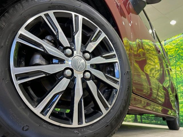 �y����14�C���`�A���~�z�C�[���z�O�ςɃ}�b�`���������A���~�z�C�[���𑕒����Ă���܂��B�e��ЊO�A���~�z�C�[����A�X�^�b�h���X�^�C�����戵�����Ă���܂��B���񂲑��k����������