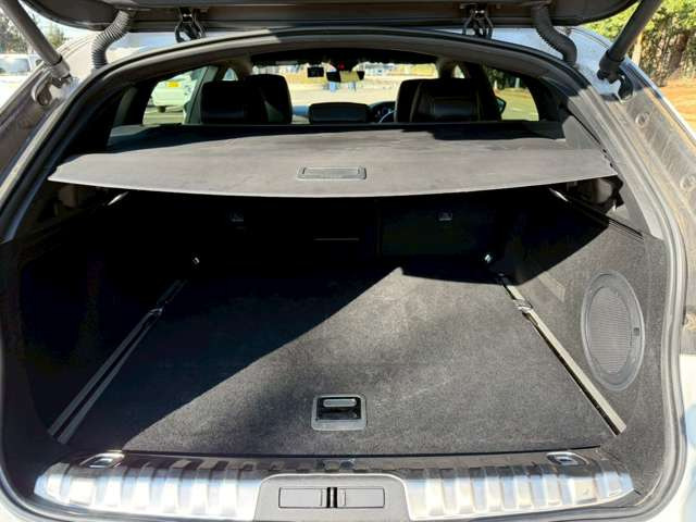 �C�ɂȂ邨�Ԃ�����܂�����E�̓d�b�ԍ����璼�ڂ��X�ɂ��₢���킹���������B�x�����@����ԗ����A��Ԃ܂łȂ�ł������������Ē����܂��B�X�^�b�t�ꓯ���A�����҂����Ă���܂��B