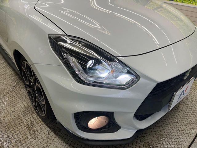 �yLED�w�b�h���C�g�z���V����ԑ��s�����ǍD�Ȏ��E���m�ۂ����S���ĉ^�]�ł��鍂�P�xLED�w�b�h���C�g�𑕔�!�_�����x�������A����d�͂��}�����Ă��܂��B