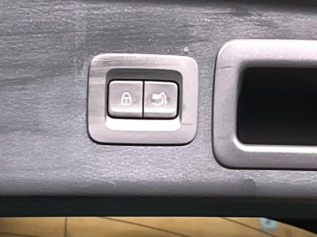 �y�p���[�o�b�N�h�A�z�X�}�[�g�L�[��^�]�Ȃ̃{�^�������������Ń��A�Q�[�g�������ŊJ���܂�!�ו��������Ă��鎞��A�����ʒu�ɂ���o�b�N�h�A��߂�ۂɕ֗��ȋ@�\�ł���