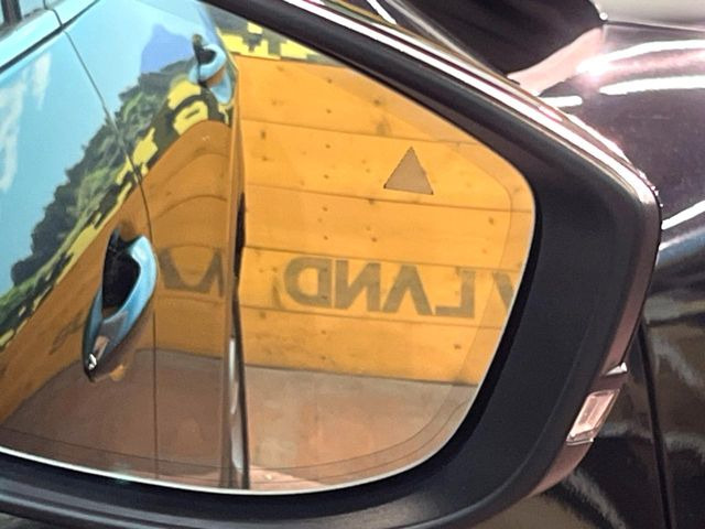 �y�u���C���h�X�|�b�g���j�^�����O�z���s���A�h�A�~���[�̎��p�ɂȂ�₷���ӏ��Ɍ㑱�Ԃ��ڋ߂���ƃT�C�h�~���[�t�߂Ɍx����\���A�h���C�o�[�ɒ��ӊ��N�����Ă���܂��B