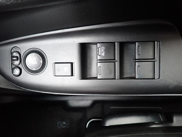 �d���i�[���h�A�~���[�E�p���[�E�B���h�E�������Ă��܂��B