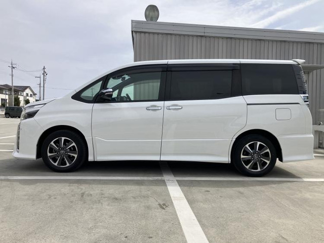 ヴォクシー2.0 ZS 煌