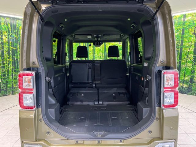 ���i�̂���������ʋ΁A���}���ɏ\���ȉ׎��X�y�[�X���m�ۂ��Ă���܂��B�Z�J���h�V�[�g��|���ƁA�傫�ȉו��̐ύڂ��\�ł���