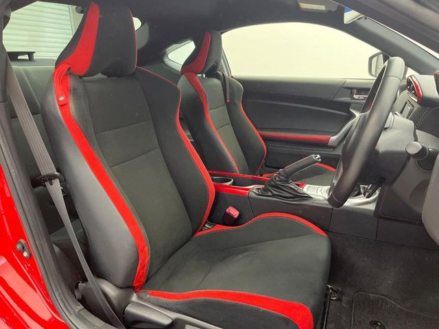 �^�]�Ȃ܂��ɂ͏\���ȃX�y�[�X������A�啿�ȕ��ł��������^�]���Ă�����������ł��B