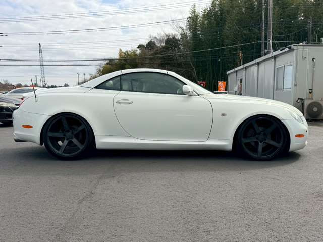 ���X�݌ɂ͊O���A�����N���[�j���O��ɓW�����A�����Ď��̏C�����̗L���A���[�^�[��������̗L������O�ҋ@�ւɂ�錟����S����{���Ă���܂��B�Ԍ��A�����A����h�������ЂőΉ��ł��܂��̂ł����S���������B