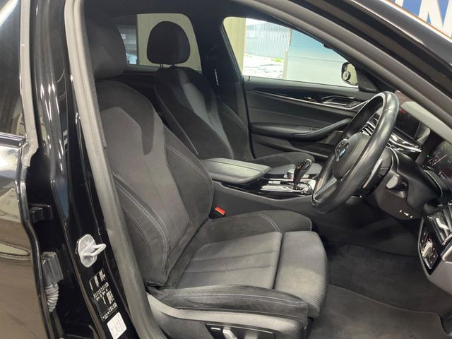 ��M�X�|�[�c��p�A���J���^�[���V�[�g:����������V�[�g�ގ���@�\�́A�h���C�o�[�𖣗������K�ȃh���C�r���O�����o���܂�!