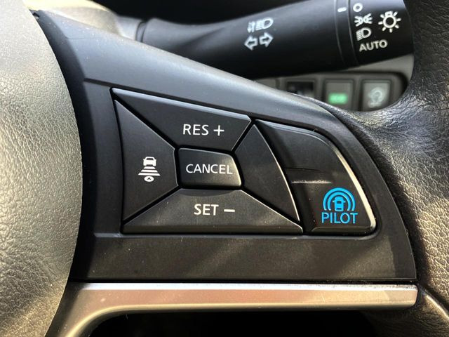 �y�v���p�C���b�g�z�������H�ł̒��������s���y��!!�a�؎��Ə��񑖍s�̃V�[���ŁA�A�N�Z���E�u���[�L�E�X�e�A�����O�������Ő��䂵�A�������^�]�̕��S���y�����Ă���܂���