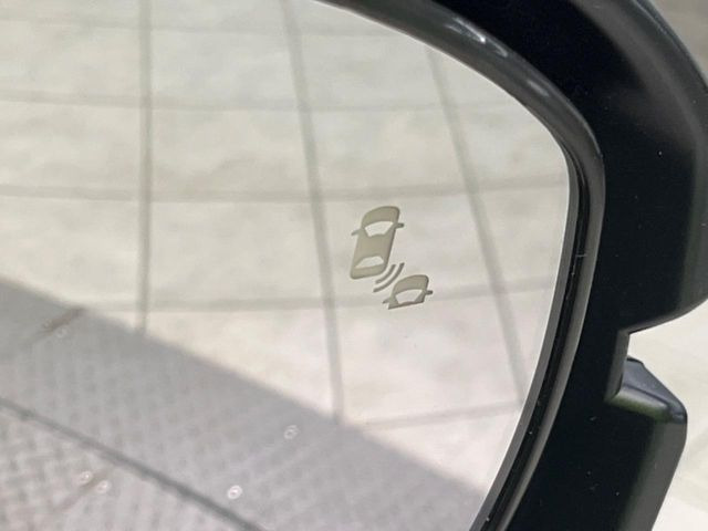 �y�u���C���h�X�|�b�g�C���t�H���[�V�����z���s���A�h�A�~���[�̎��p�ɂȂ�₷���ӏ��Ɍ㑱�Ԃ��ڋ߂���ƃT�C�h�~���[�t�߂Ɍx����\���A�h���C�o�[�ɒ��ӊ��N�����Ă���܂��B