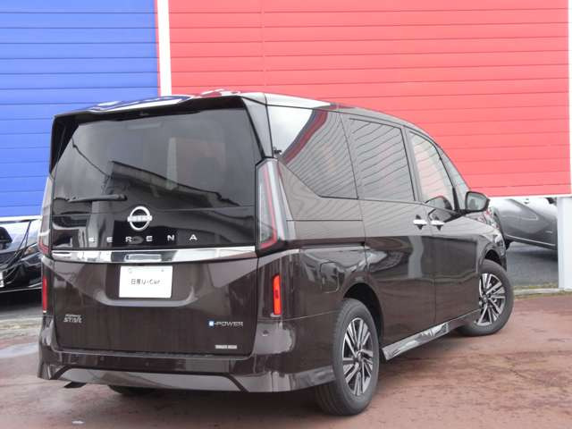 セレナ1.4 e-POWER ハイウェイスターV
