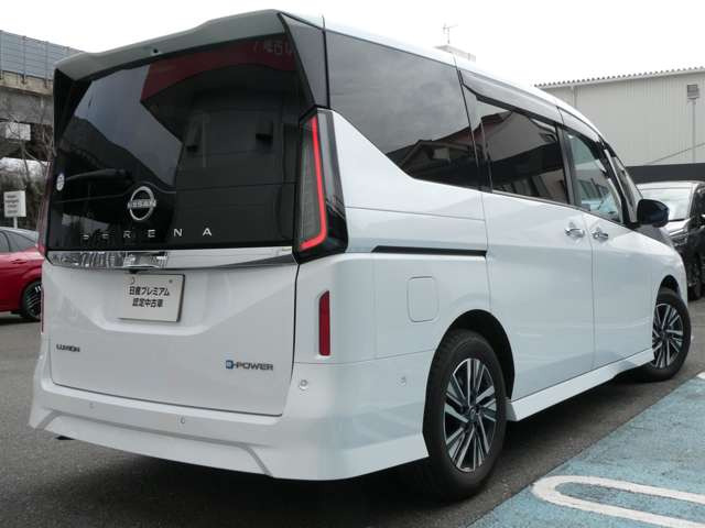 セレナ1.4 e-POWER ルキシオン