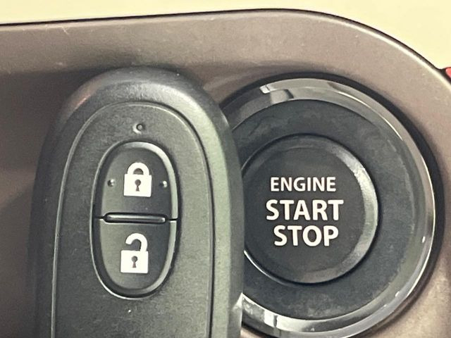 �y�L�[���X�X�^�[�g�V�X�e���z�J�o����|�P�b�g�ɓ��ꂽ�܂܂ł��h�A�̎{���E�������\�ȃX�}�[�g�L�[�𑕔��B�G���W���̃I���E�I�t�����J�M�����o���K�v����������Ƃ��Ă��֗��ł���