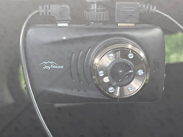 �y�h���C�u���R�[�_�[�z�h���C�u���R�[�_�[����!���s���͂������A������^�]�⎖�̂ɑ��������ہA�f���ŋL�^���A����̃��X�N�ɔ����܂��B���L�^�pSD�J�[�h�͂��q�l�����g�ł��������������K�v������܂��B