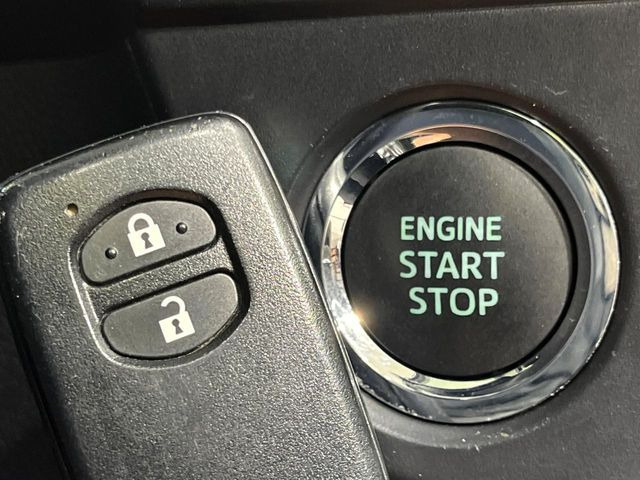 �y�X�}�[�g�L�[�z�J�o����|�P�b�g�ɓ��ꂽ�܂܂ł��h�A�̎{���E�������\�ȃX�}�[�g�L�[�𑕔��B�G���W���̃I���E�I�t�����J�M�����o���K�v����������Ƃ��Ă��֗��ł���