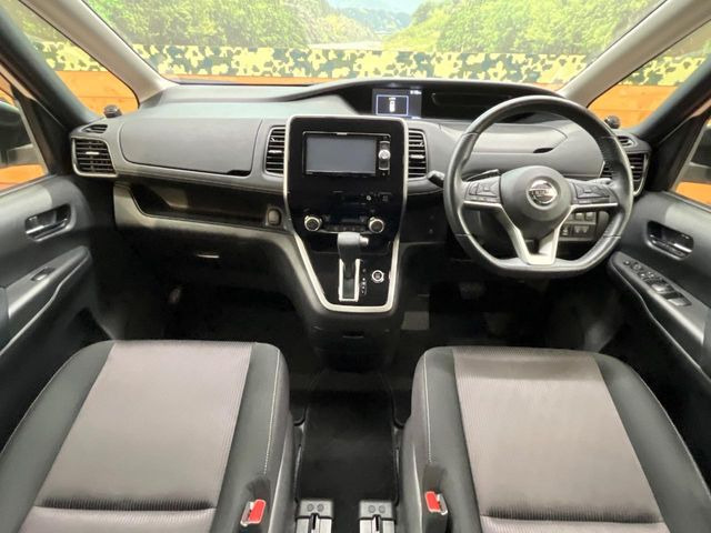 セレナ2.0 ハイウェイスター Vセレクション