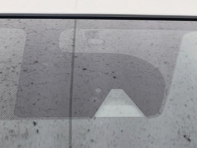 �y�C���e���W�F���g�G�}�[�W�F���V�[�u���[�L�z�t�����g�J�����őO���̎ԗ�����s�҂����m�B�Փ˂������Ȏ��͏Փ˔�Q�y���u���[�L���쓮�A�Փˉ�����T�|�[�g�B�����S�Ƀh���C�u�����y���݂��������܂��B