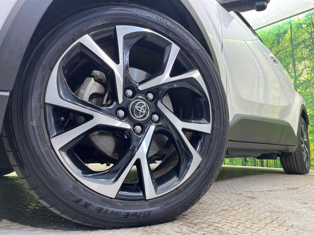 �y����18�C���`�A���~�z�C�[���z�O�ςɃ}�b�`���������A���~�z�C�[���𑕒����Ă���܂��B�e��ЊO�A���~�z�C�[����A�X�^�b�h���X�^�C�����戵�����Ă���܂��B���񂲑��k����������