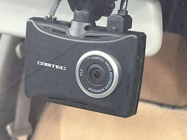 �y�h���C�u���R�[�_�[�z�h���C�u���R�[�_�[����!���s���͂������A������^�]�⎖�̂ɑ��������ہA�f���ŋL�^���A����̃��X�N�ɔ����܂��B���L�^�pSD�J�[�h�͂��q�l�����g�ł��������������K�v������܂��B