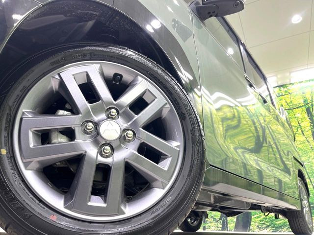 �y����15�C���`�A���~�z�C�[���z�O�ςɃ}�b�`���������A���~�z�C�[���𑕒����Ă���܂��B�e��ЊO�A���~�z�C�[����A�X�^�b�h���X�^�C�����戵�����Ă���܂��B���񂲑��k����������