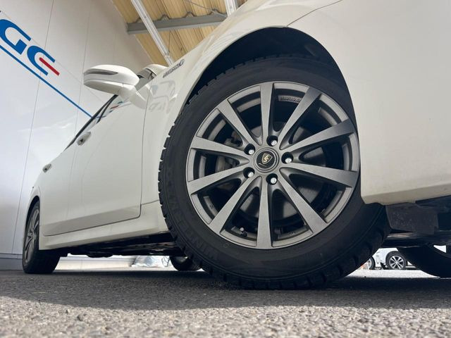 �y17�C���`�A���~�z�C�[���z�O�ςɃ}�b�`�����A���~�z�C�[���𑕒����Ă���܂��B�e��A���~�z�C�[����A�X�^�b�h���X�^�C�����戵�����Ă���܂��B���񂲑��k����������