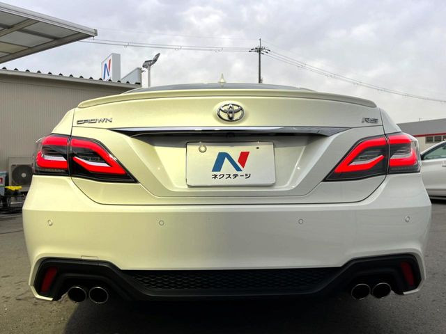 安心の最長10年・走行無制限保証(有償)をご用意。保証内容も充実はもちろん、無料点検&オイル交換や、年中無休の全国・24時間ロードサービスも付帯されておりますのでご安心下さい。