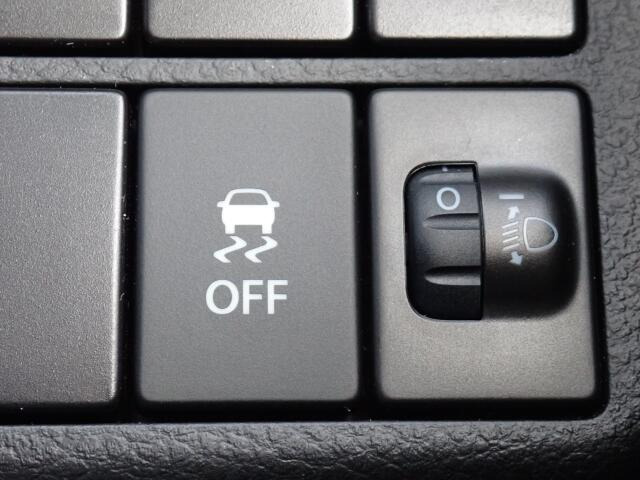 �y������h�~�@�\�z���s���ɕs����ȏ�ԂɂȂ����N���}�𐧌䂵�Ĉ��肳���邽�߂̃V�X�e���ł��B