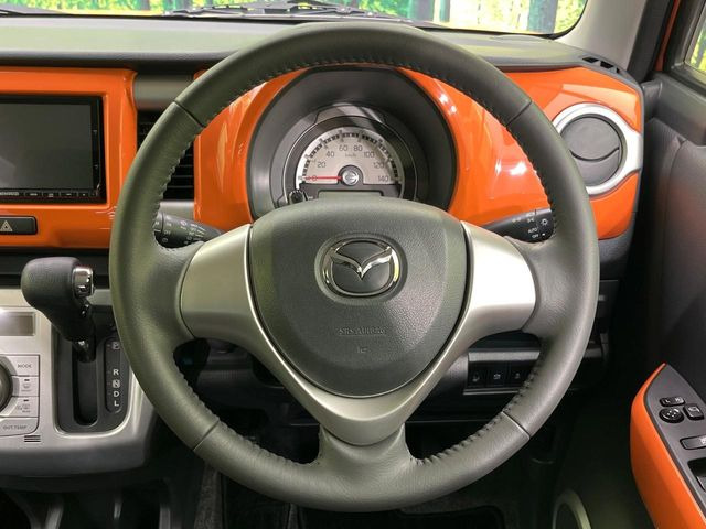 �y�����v�����X�e�A�����O�z�㎿�Ȋv���g�p���邱�ƂŁA��ɂ����������݂ƂĂ��^�]���₷���n���h���ł���