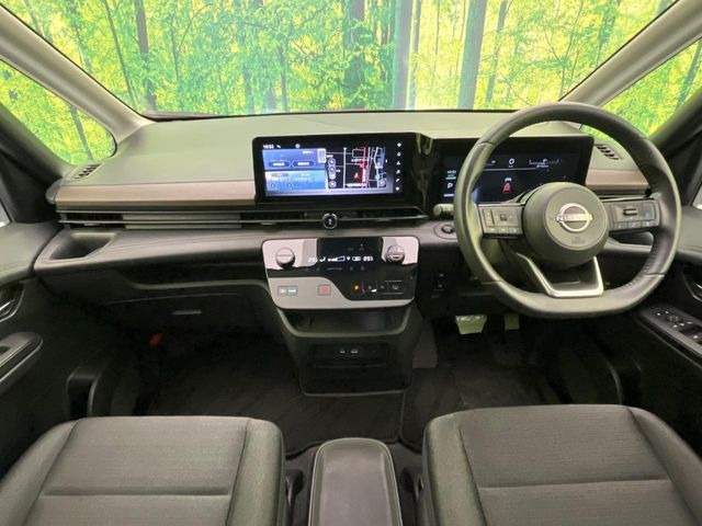 セレナ1.4 e-POWER ハイウェイスターV