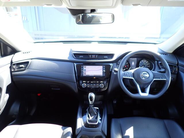 �C���p�l�摜�ɂȂ�܂��B�ԓ��͐��Ǝ҂ɂĎ����N���[�j���O�{�H�ς݂Ȃ̂ŁA��ϐ����ł��B