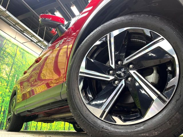 �y����18�C���`�A���~�z�C�[���z�O�ςɃ}�b�`���������A���~�z�C�[���𑕒����Ă���܂��B�e��ЊO�A���~�z�C�[����A�X�^�b�h���X�^�C�����戵�����Ă���܂��B���񂲑��k����������