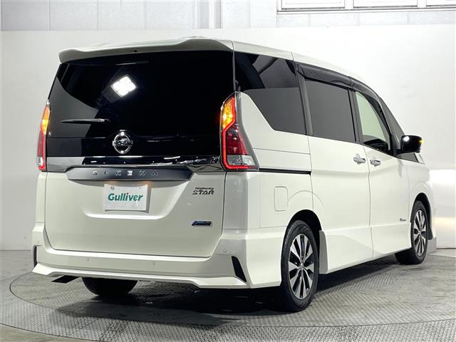 セレナ2.0 ハイウェイスター Vセレクション