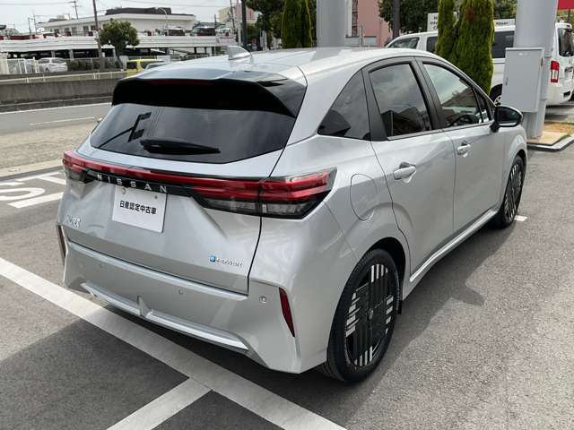 ノートオーラ1.2 G レザーエディション