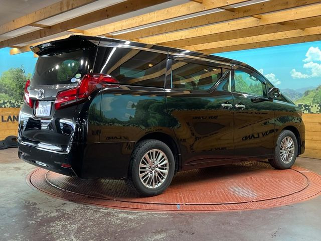 高透明度のガラス皮膜で撥水はもちろん、上質なツヤ・光沢を実現。紫外線や酸性雨から大切な愛車を保護し、色あせ・劣化を防止。「弾スプラッシュコート」、「弾プリミッサコート」からお選びいただけます。